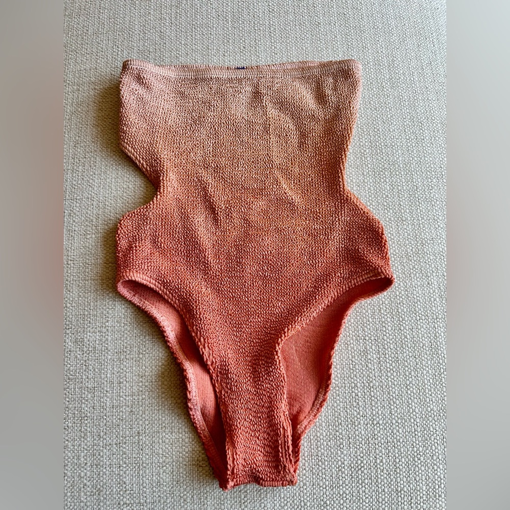 Bond Eye One Piece